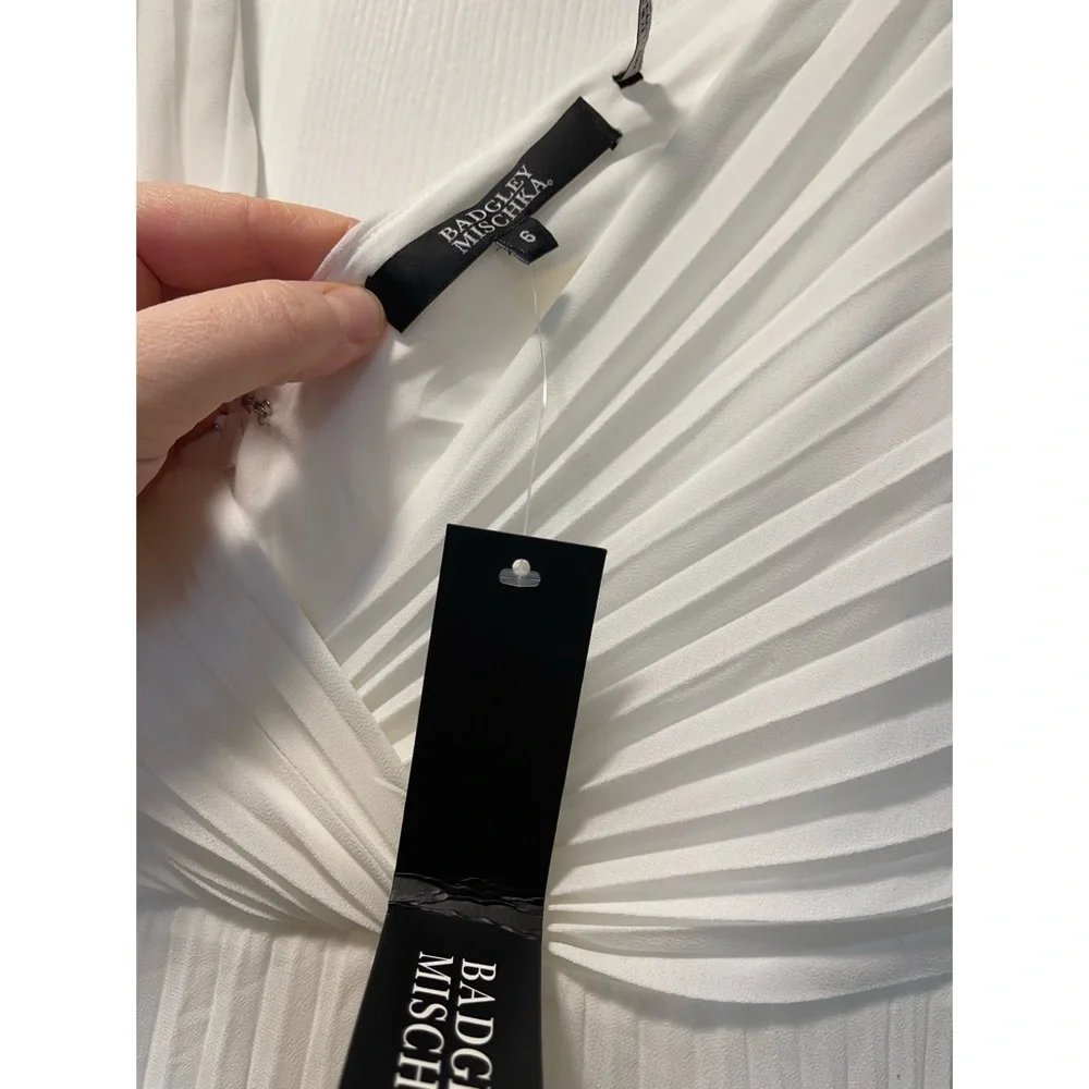 BHLDN x Badgley Mischka Sloane Size 6 Ivory Pleated Maxi Wedding Dress - Picture 10 of 13